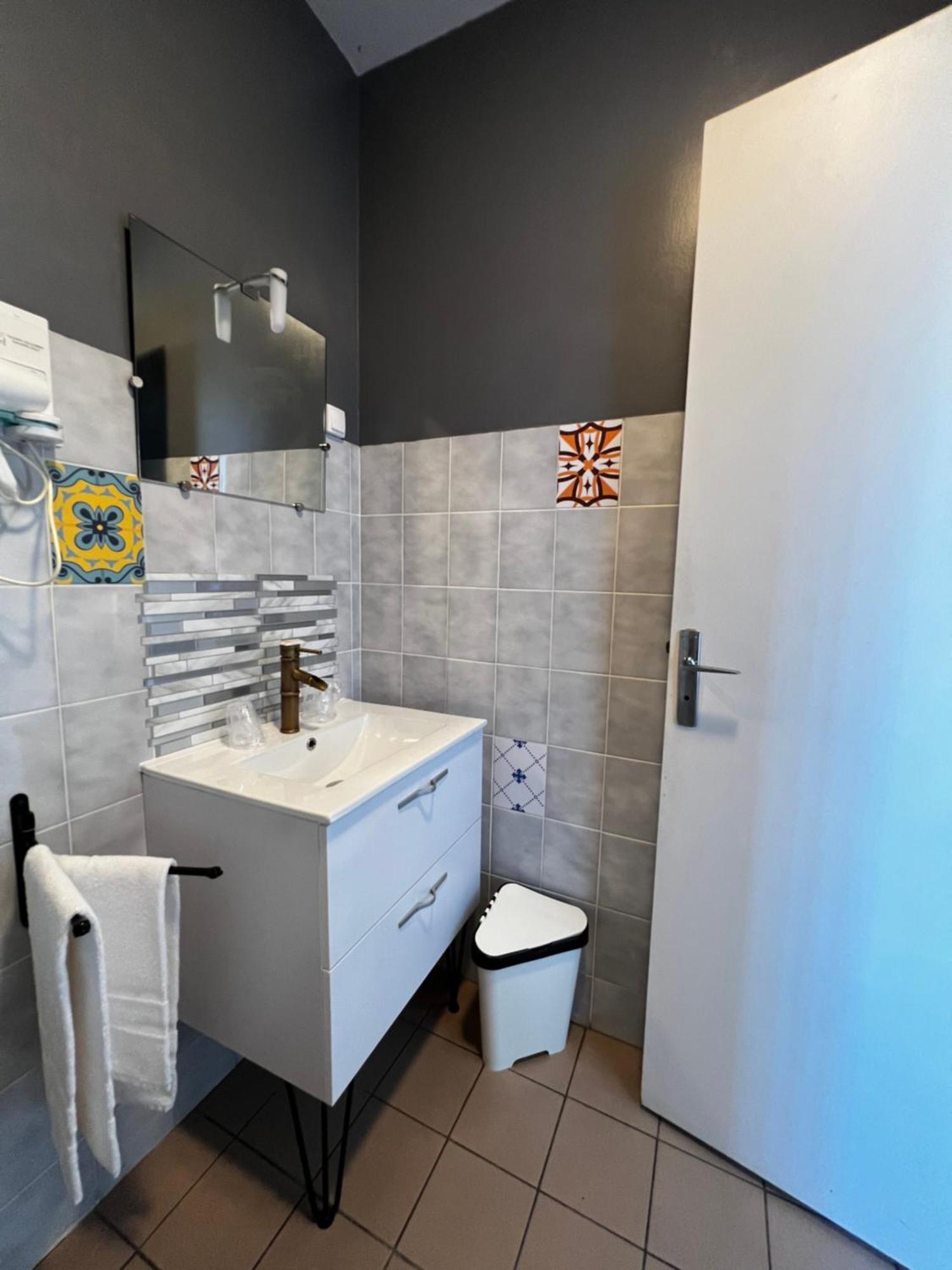 Hotel Les Montois Ceaux Luaran gambar